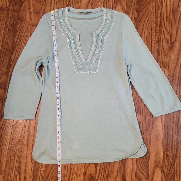 LOWEST PRICE Lightweight sweater w stunning detail - Picture 14 of 15